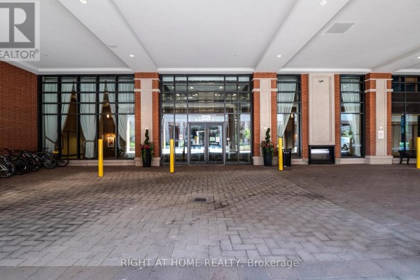 1203 - 3091 Dufferin Street, Toronto, ON M6A0C4 Photo 4