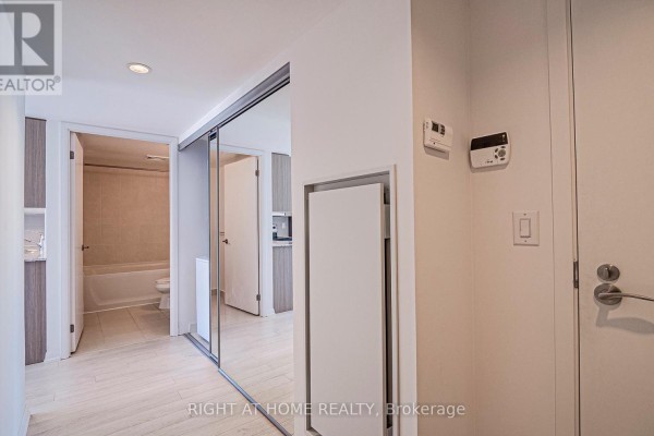 1203 - 3091 Dufferin Street, Toronto, ON M6A0C4 Photo 5