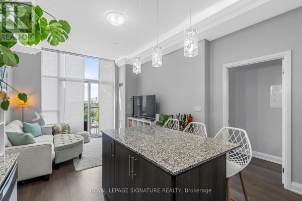 1203 - 35 Fontenay Court, Toronto, ON M9A0E2 Photo 4