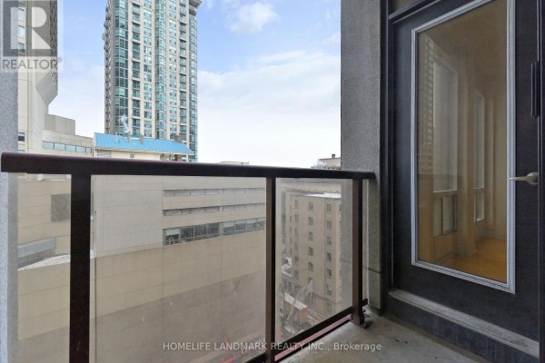 Bathroom - 1203 - 85 Bloor Street E, Toronto, ON M4W3Y1 Photo 5