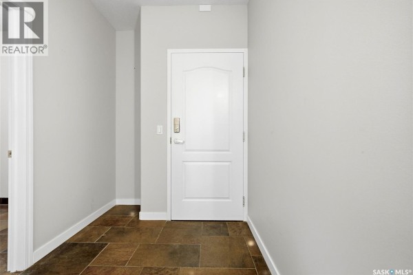 1203 1901 Victoria Avenue, Regina, SK, photo 3