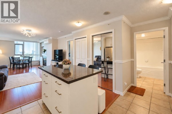 1203 2138 Madison Avenue, Burnaby, BC V5C6T6 Photo 3