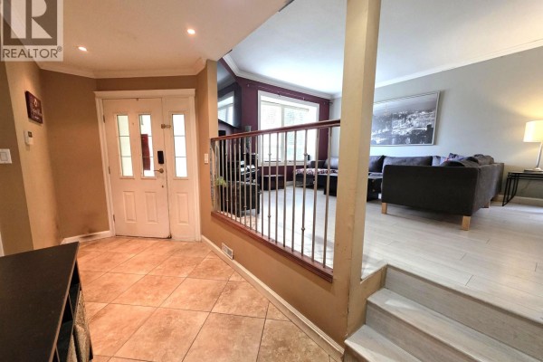 12033 206b Street, Maple Ridge, BC V2X9T8 Photo 2