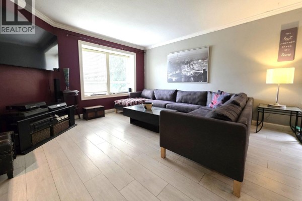 12033 206b Street, Maple Ridge, BC V2X9T8 Photo 3