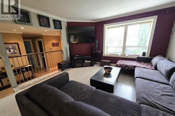 12033 206b Street, Maple Ridge, BC V2X9T8 Photo 4