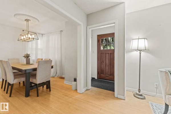 12034 104 St Nw, Edmonton, AB, photo 2