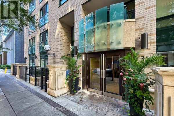 1204 - 35 Hayden Street, Toronto, ON, photo 3