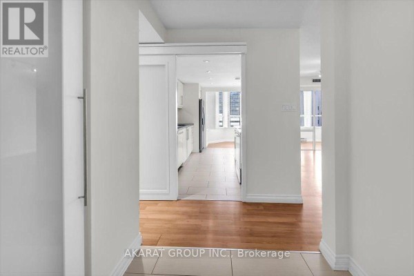 Primary Bedroom - 1204 - 44 Gerrard Street W, Toronto, ON M5G2K2 Photo 5
