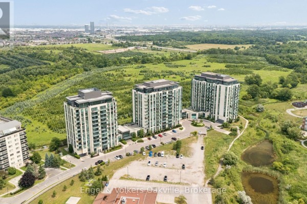 1204 - 55 Yorkland Boulevard, Brampton, ON, photo 2