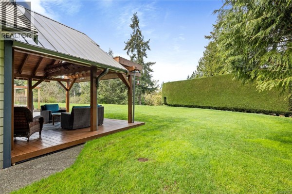 1204 Bazett Rd, Duncan, BC, photo 3