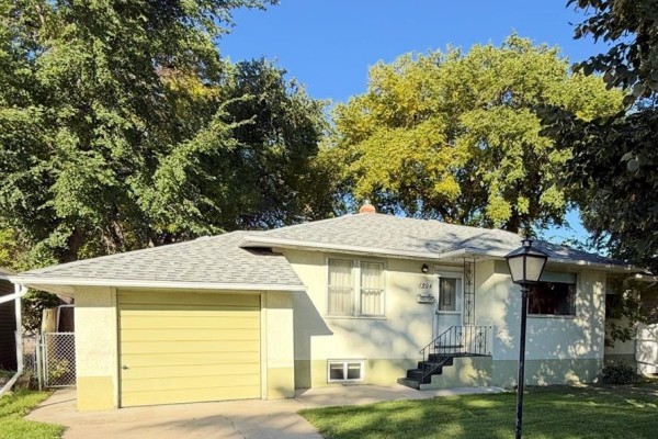 1204 Ewart Avenue, Saskatoon