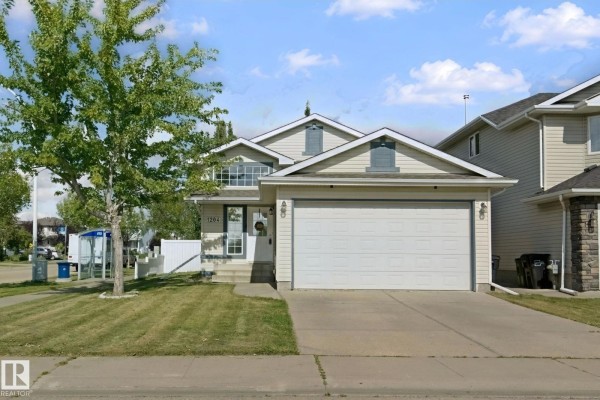 1204 Klarvatten Ct Nw, Edmonton, AB, photo 2