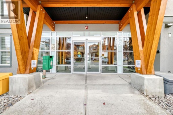 Kitchen - 1205, 95 Burma Star Road Sw, Calgary, AB T3E8A9 Photo 2