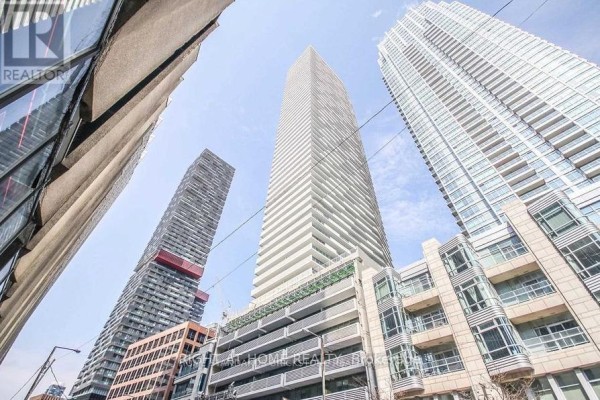 1205 - 2221 Yonge Street, Toronto