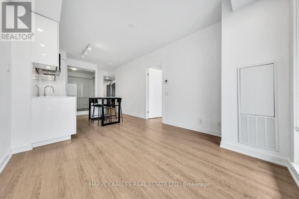 1205 - 609 Avenue Road, Toronto, ON M5R3R9 Photo 2