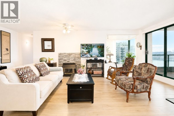 1205 420 Carnarvon Street, New Westminster, BC V3L5P1 Photo 2