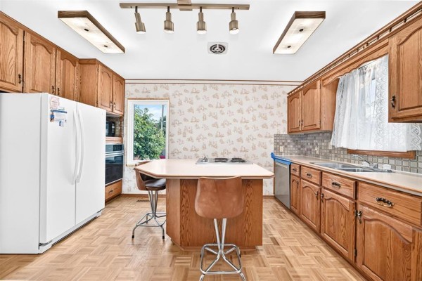 Laundry room - 1205 Ashburn Street, Winnipeg, MB R3E2Y1 Photo 5