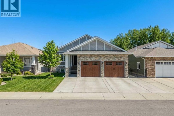 5pc Bathroom - 1205 Hillcrest Manor Estates, Strathmore, AB T1P0B9 Photo 2