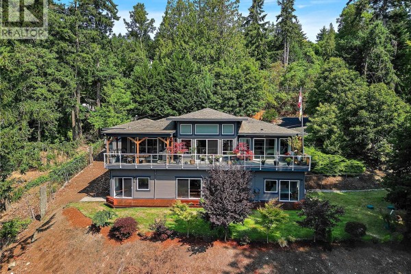 1205 Hillgrove Rd, North Saanich, BC, photo 2