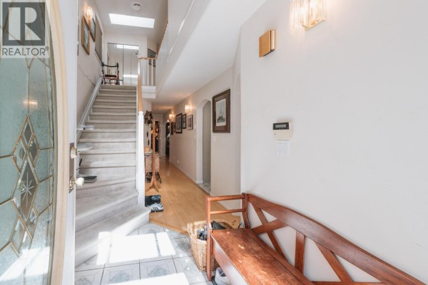 1205 St Andrews Road, Gibsons, BC V0N1V1 Photo 5