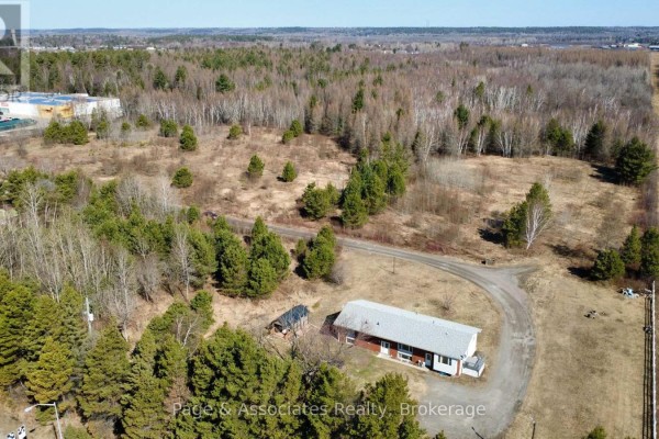 12051b Highway 17, West Nipissing, ON P2B2S6 Photo 4