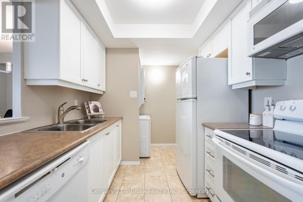 Dining room - 1206 - 5 Greystone Walk Drive, Toronto, ON M1K5J5 Photo 4