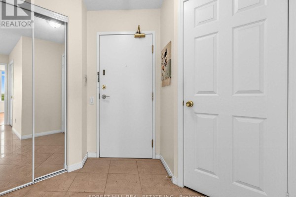 Primary Bedroom - 1206 - 8 Hillcrest Avenue, Toronto, ON M2N6Y6 Photo 4