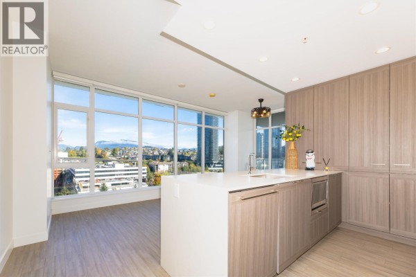1206 2311 Beta Avenue, Burnaby, BC V5C0M1 Photo 4