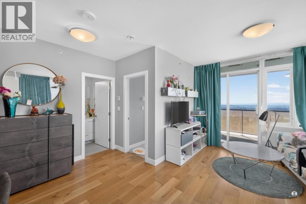 1206 9393 Tower Road, Burnaby, BC V5A0E2 Photo 4