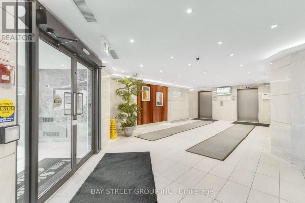 1207 - 10 Stonehill Court, Toronto, ON, photo 3