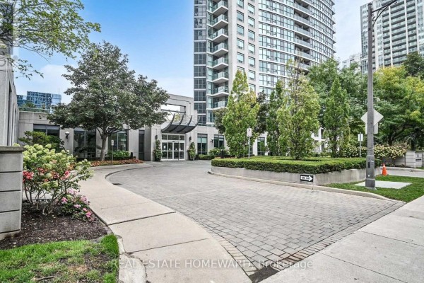 Primary Bedroom - 1207 - 30 Harrison Garden Boulevard, Toronto, ON M2N7A9 Photo 3