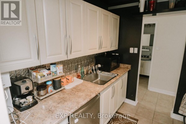 1207 - 858 Commissioners Road E, London South, ON N6C5Y5 Photo 5