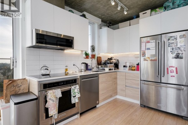 Kitchen - 1207 1097 View St, Victoria, BC V8V0G9 Photo 5