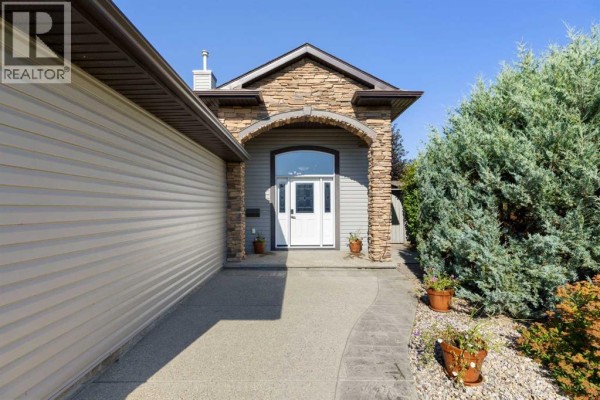 4pc Bathroom - 1207 Westmount Drive, Strathmore, AB T1P1Y9 Photo 3