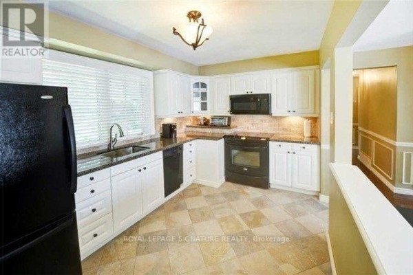 1207 Wood Place, Oakville, ON L6L2R4 Photo 3