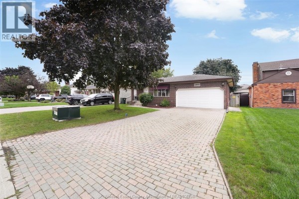 4pc Bathroom - 12075 St. Thomas Crescent, Tecumseh, ON N8N3V6 Photo 2