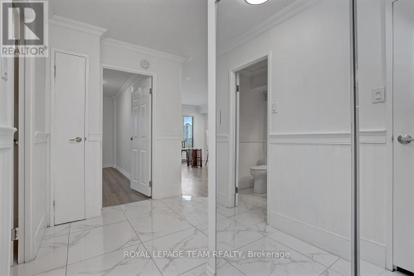 Foyer - 1208 - 158a Mcarthur Avenue, Ottawa, ON K1L8C9 Photo 4