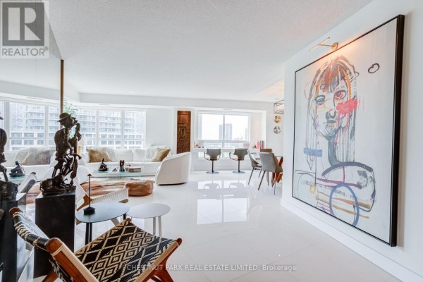 1208 - 2111 Lake Shore Boulevard W, Toronto, ON, photo 3