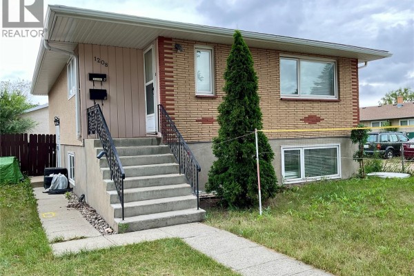 4pc Bathroom - 1208 Bond Street, Regina, SK S4N1W9 Photo 5
