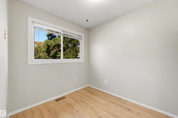 Primary Bedroom - 12080 25 Av Nw, Edmonton, AB T6J4L3 Photo 4