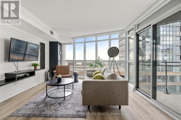 1209 - 21 Iceboat Terrace, Toronto, ON, photo 3
