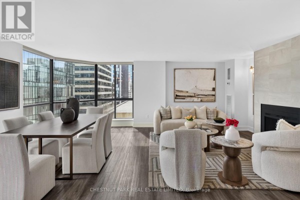 1209 - 280 Simcoe Street, Toronto, ON M5T2Y5 Photo 2