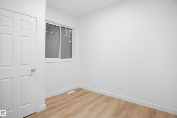 Den - 1209 11 Av Nw, Edmonton, AB T6T2W3 Photo 4