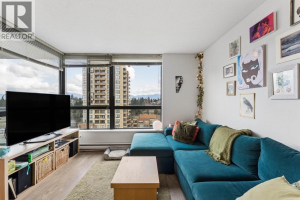 1209 3588 Crowley Drive, Vancouver, BC V5R6H3 Photo 3