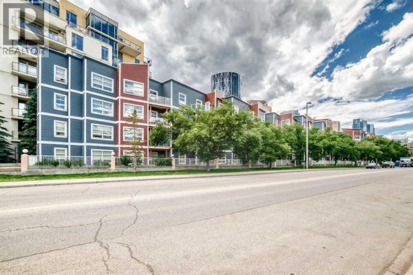 Dining room - 121, 333 Riverfront Avenue Se, Calgary, AB T2G5R1 Photo 3