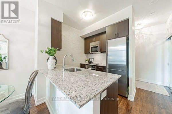 Den - 121 - 2 Eva Road, Toronto, ON M9C0A9 Photo 5