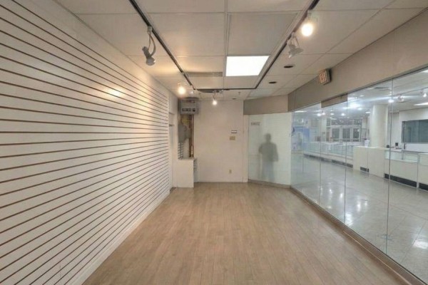 121 - 222 Spadina Avenue, Toronto, ON M5T3A2 Photo 5