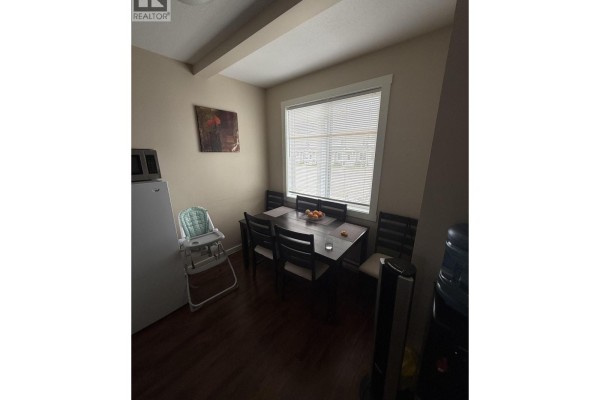 Kitchen - 121 10904 102 Avenue, Fort St  John, BC V1J0M3 Photo 3