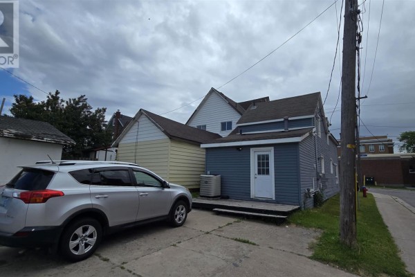 121-123 Elgin St, Sault Ste  Marie, ON, photo 3