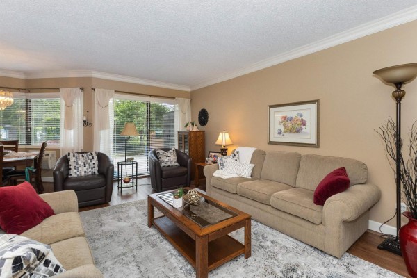121 31955 Old Yale Road, Abbotsford, BC V2T4N1 Photo 4